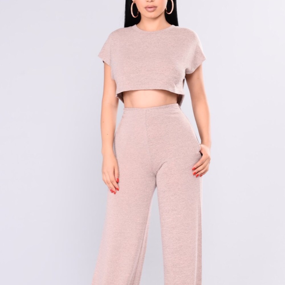 Fashion Nova Netflix & Chill Set Medium Pink New